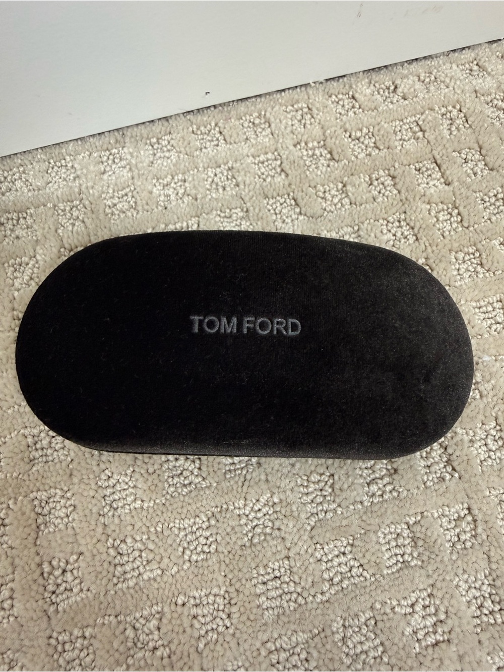 💛 TOM FORD | Black Velour Hard Shell Glass Case